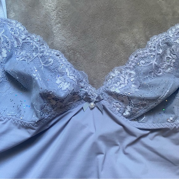 Lingerie slip nightie - Picture 7 of 9